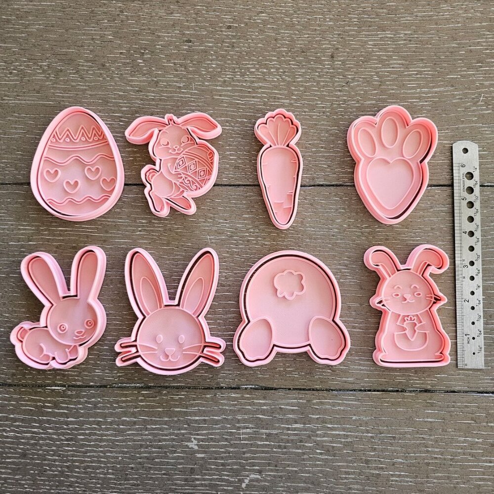8-Piece Easter Cookie Cutters & Stamp Set - Easter Bunny Egg Carrot